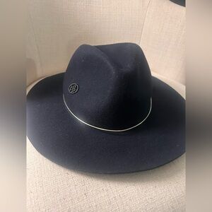 Angela & William  Black Women's Fedora Hat OS